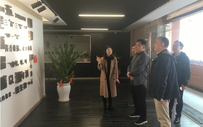 ���Ÿ����ʶ�������й����Ϻ������ںϴ���ʾ����Ŀ