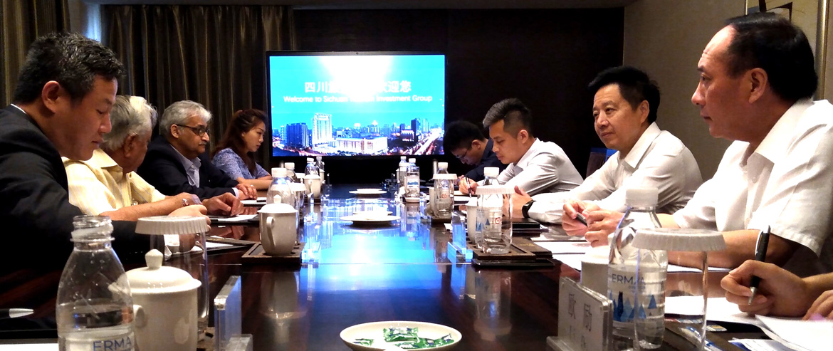 ���ŵ�ί����ǡ������³����ܾ�������ӡ�ȵ�������ִ�ж��¿�Ƥ��·�͵�������һ��