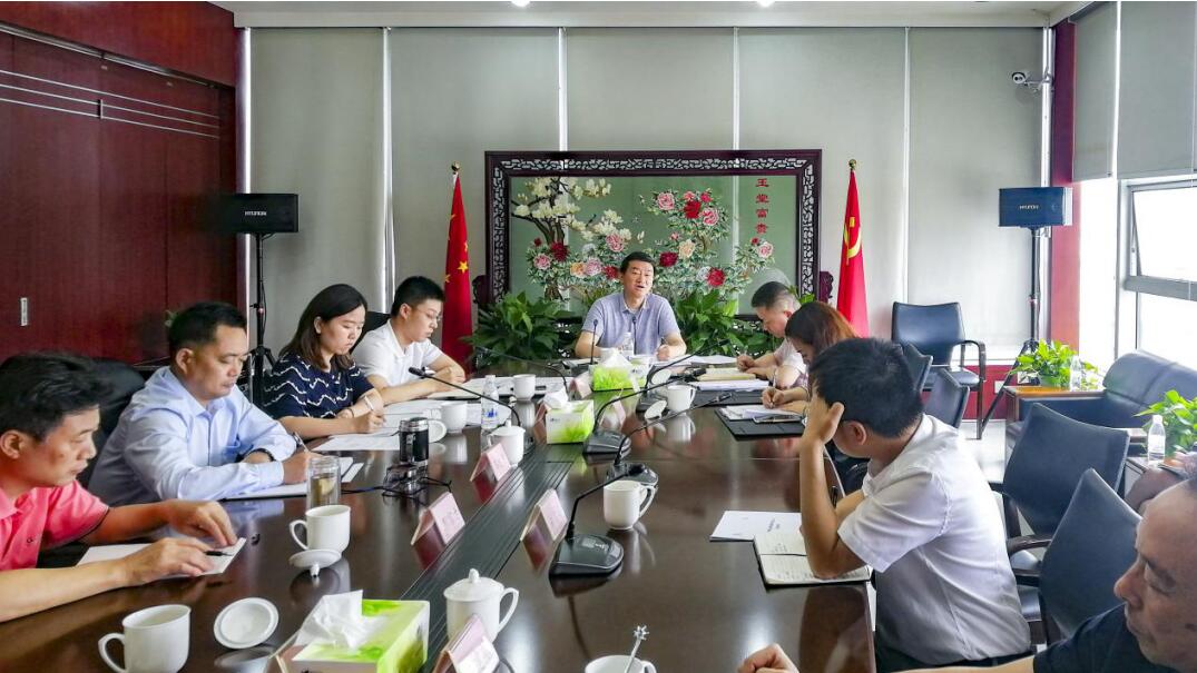 ���ŵ�ί��ǡ����³��ζ��ʶӸ�bevictorΰ�½��뷢չ��������������