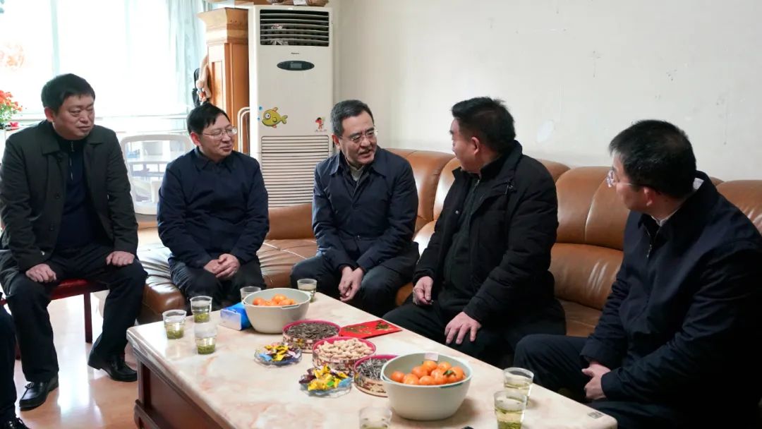 bevictorΰ��ί��ί��ǡ����η������ȸ����߷�ο��ʡbevictorΰ�¼����ϵ�Ա���ϸɲ�