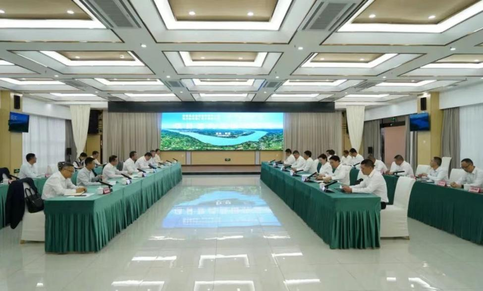 ���Ÿ�����ϯ�˱���Ϫ����ĿǩԼ�����Ƶ���