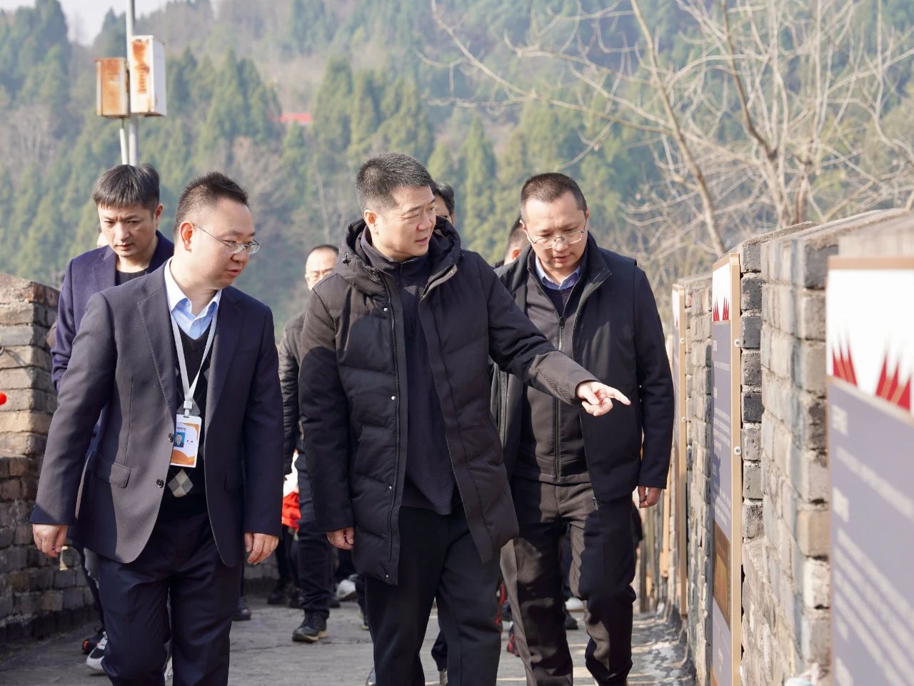 ʡbevictorΰ�¼��ŵ�ί��ǡ����³����²鳭�������ڰ�ȫ����������̽��ο�ʼ��ظ�λ��һ�߸ɲ�Ա��