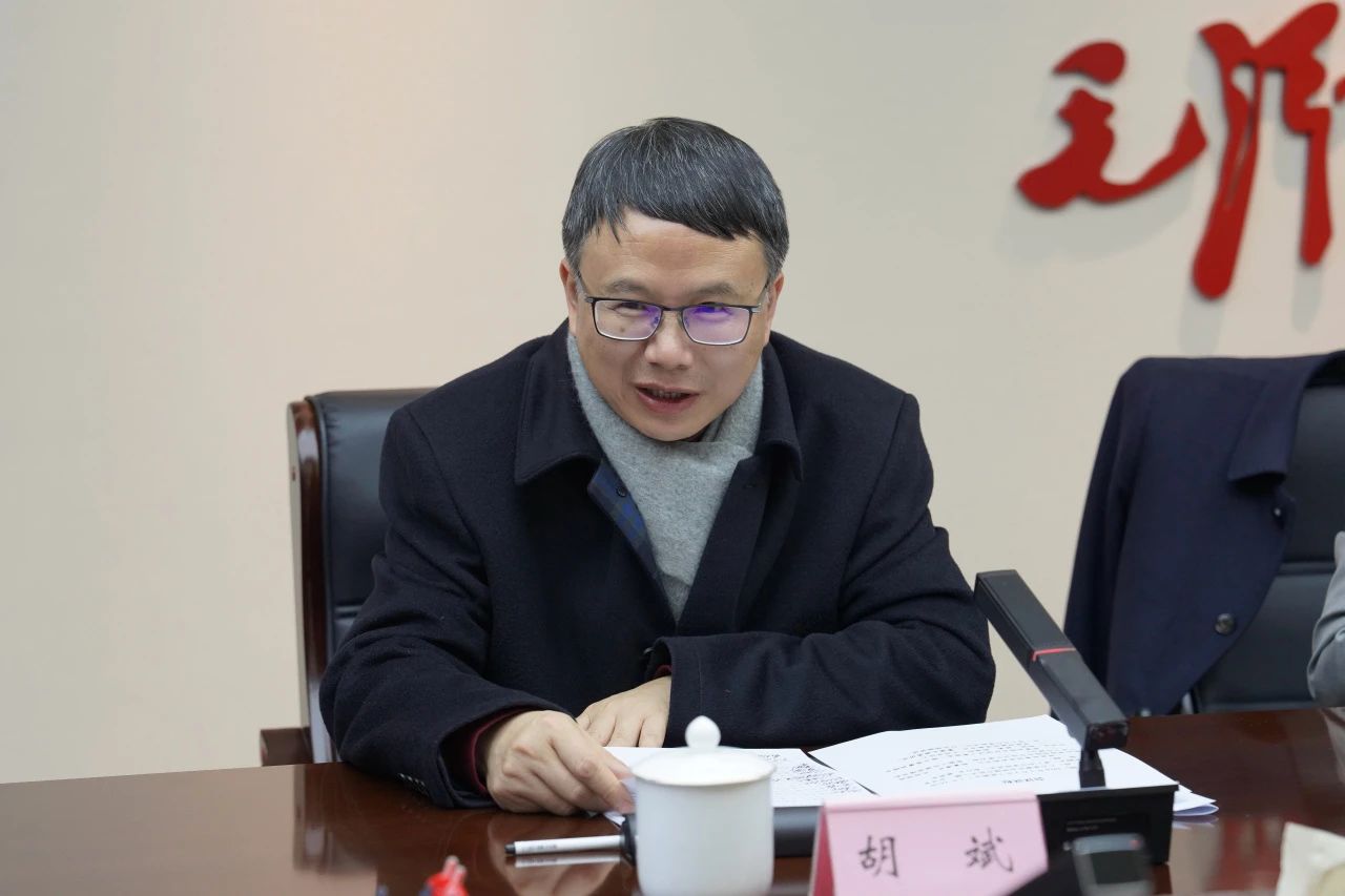 ec285193-a74d-4676-9760-082866f3f893