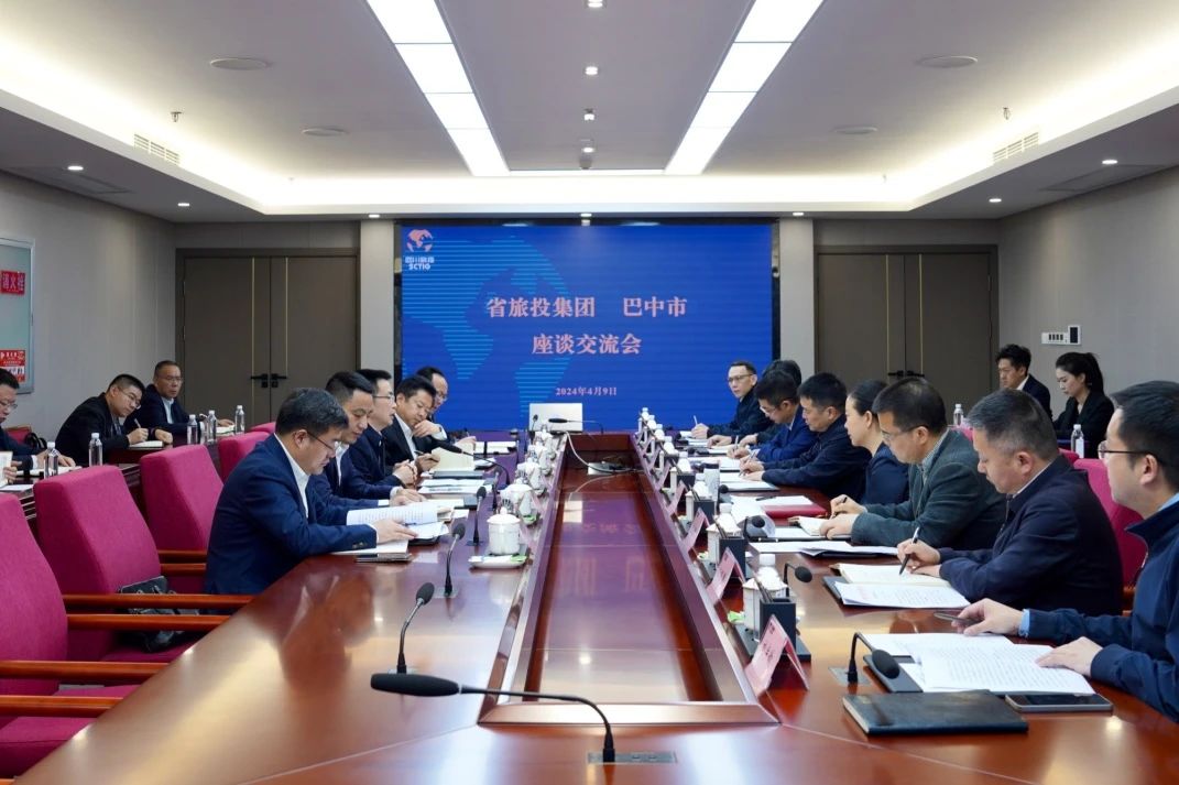 �Ĵ�ʡbevictorΰ�¼���͹���ҵ��� Я��ͨ�����ƶ��е�����������