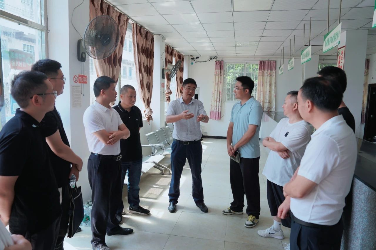 ���������ϳ��м�������������ͨ���ص��ж��������������е�����������