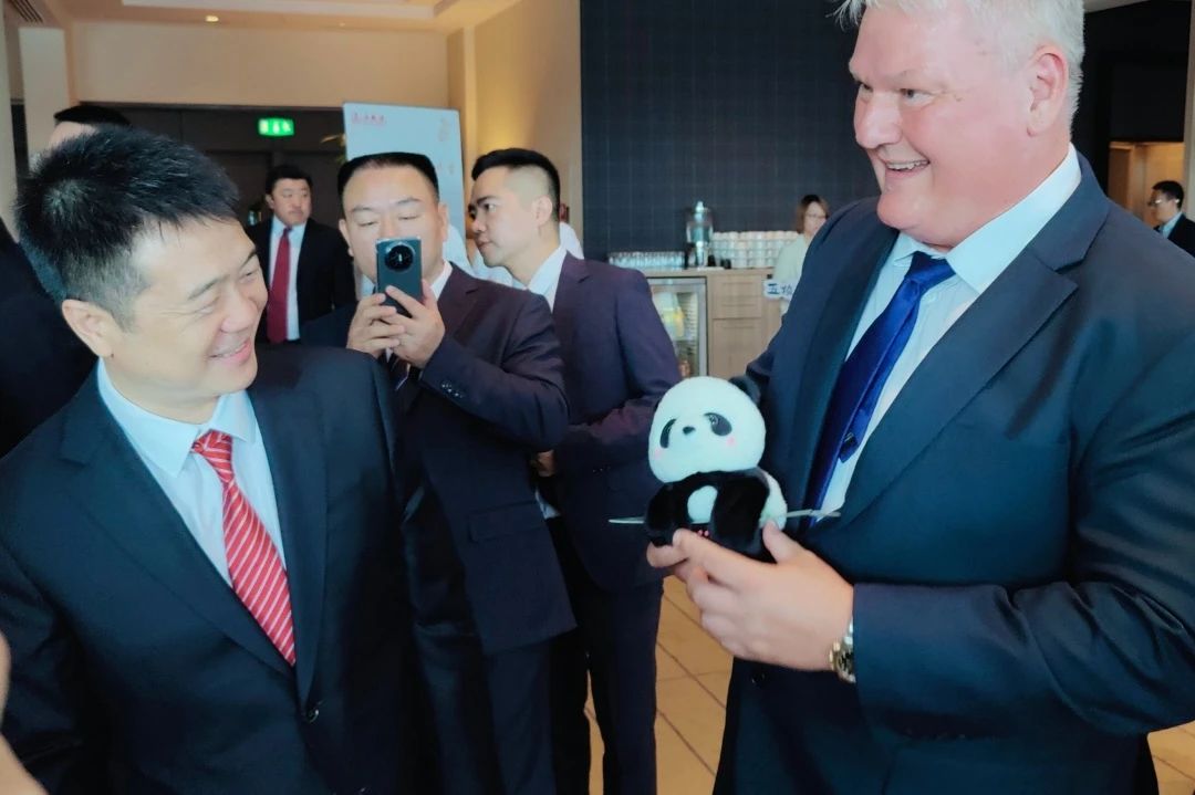 c751b8f1-e422-4237-937c-7bc8f95c3915