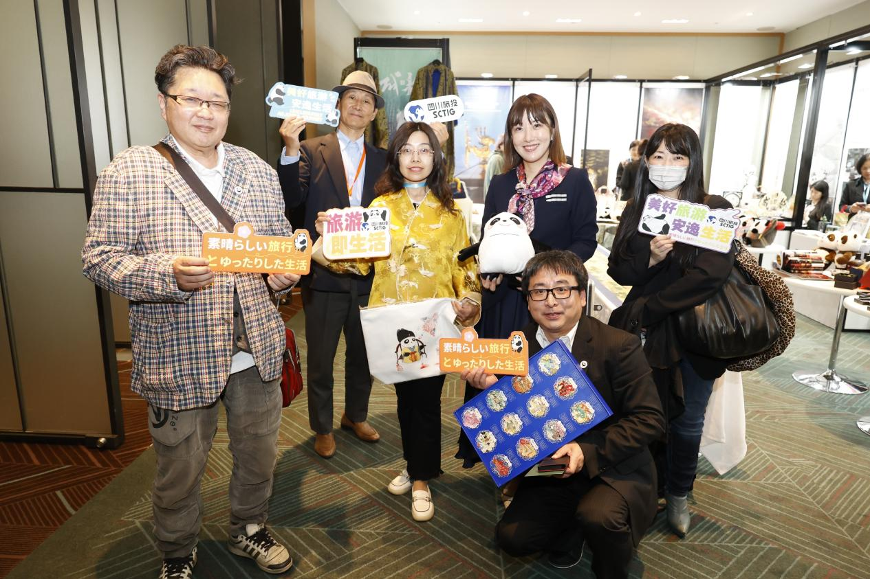 7d9679b4-1e85-4670-856c-f50e226ef225